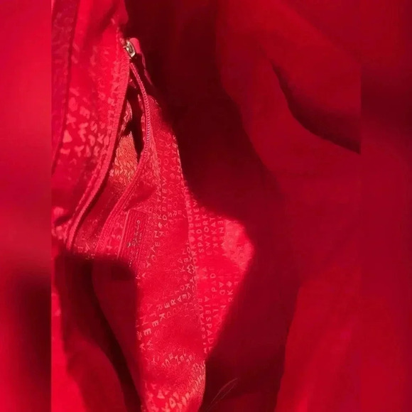 Kate Spade
Coralie Sheffield Street Prickly Pear Leather
Cross Body Bag - Picture 8 of 9